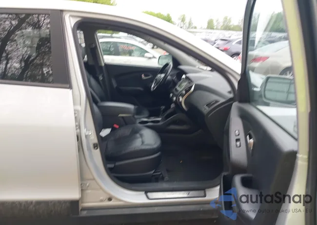 KM8JU3AC5BU202990: 42253236