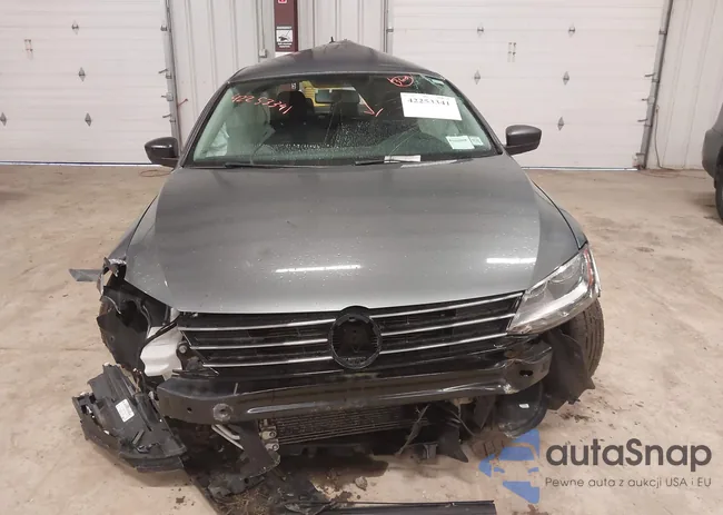 3VWD67AJ9GM332801: 42253341