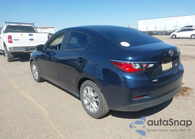 3MYDLBZV0GY138982: 42254853