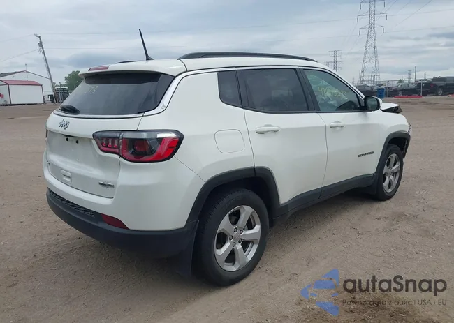 3C4NJDBB6JT142575: 42255573