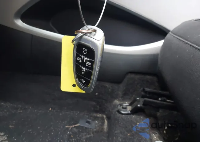 KM8JFCA12NU060272: 42255929