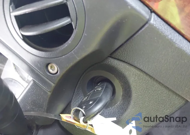 1J8HG58218C192517: 42255166