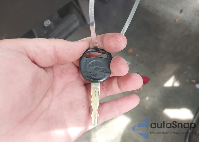 2GCEC19T541207073: 42256421