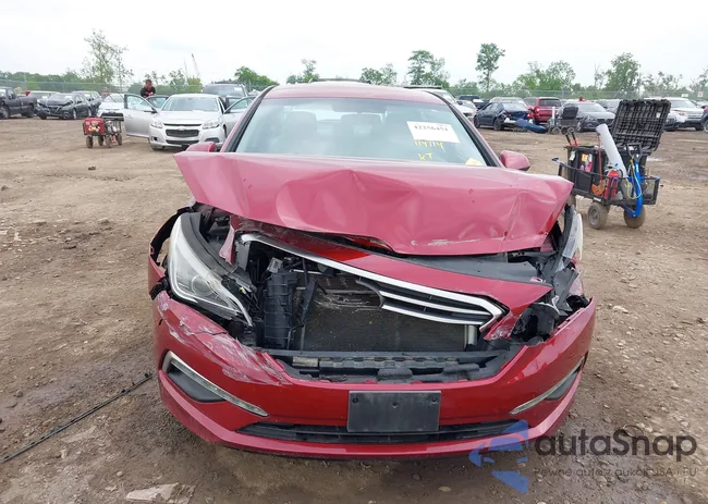 5NPE24AF9FH010533: 42256451