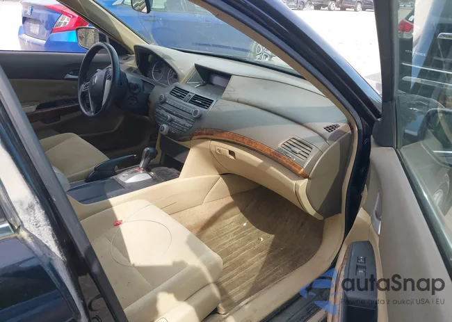 1HGCP36718A013362: 42256640