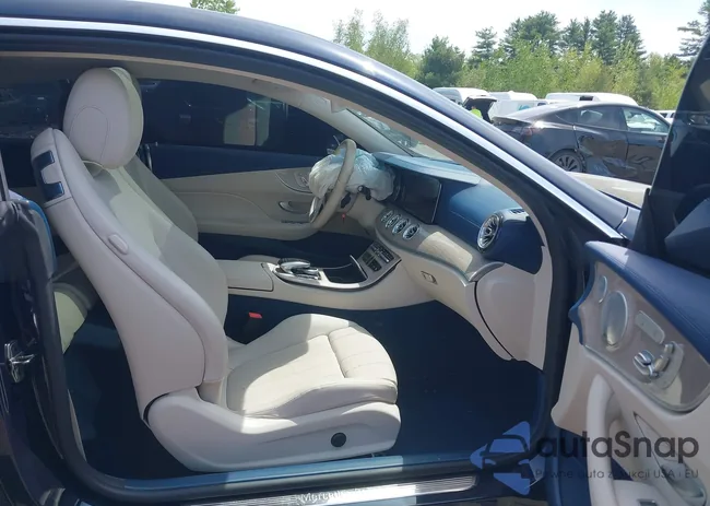 WDD1J6JB8KF072039: 42256678