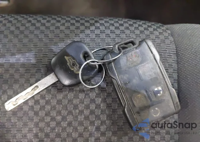 1GCVKREC8FZ359978: 42256717