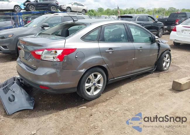 1FADP3F27EL116685: 42256762