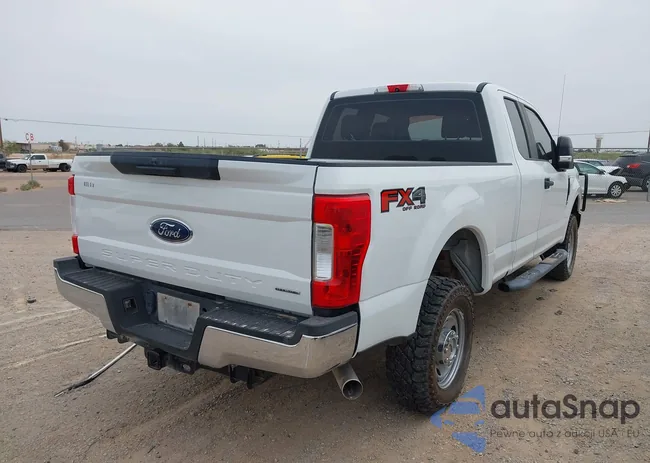 1FT7X2B6XKEC89613: 42256834