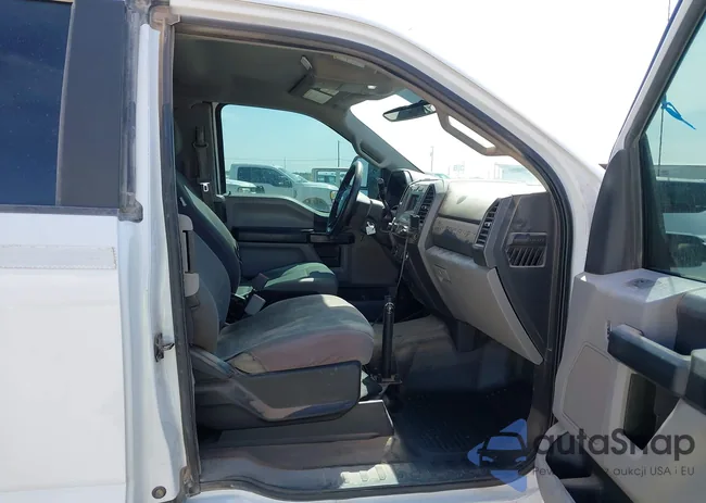 1FT7X2B62KED43261: 42256832