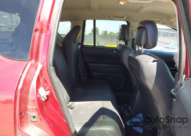 1C4NJCBA2FD428437: 42255989