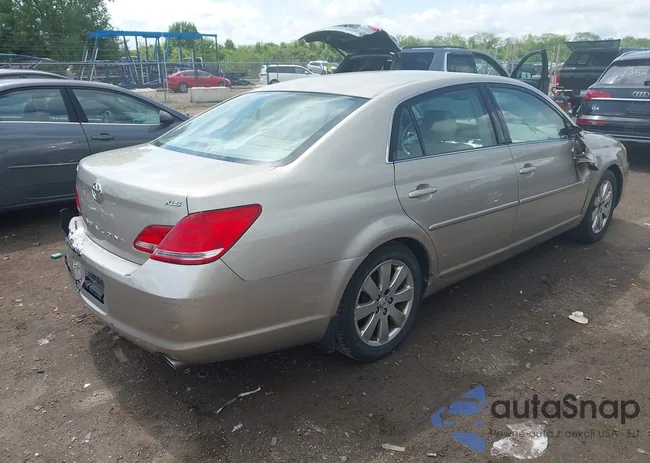 4T1BK36B46U082017: 42257381