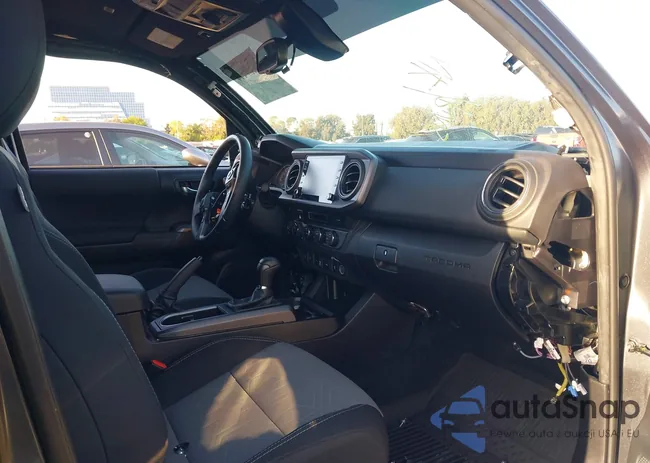 3TMCZ5AN1NM531884: 42257444