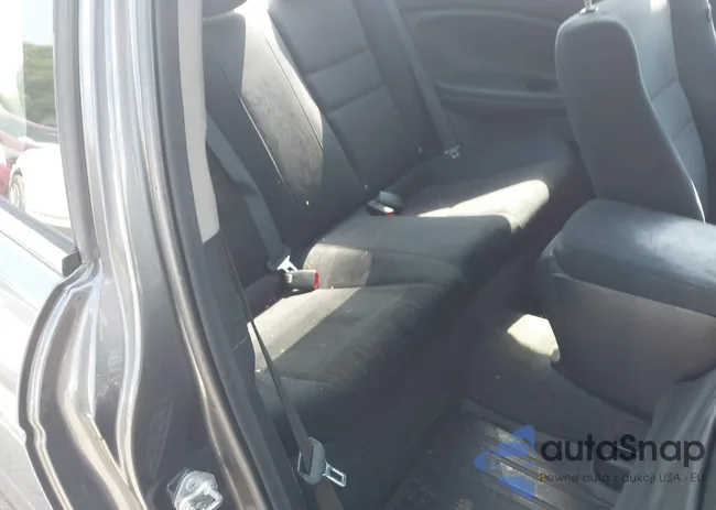 1HGCS1A38BA007735: 42257540