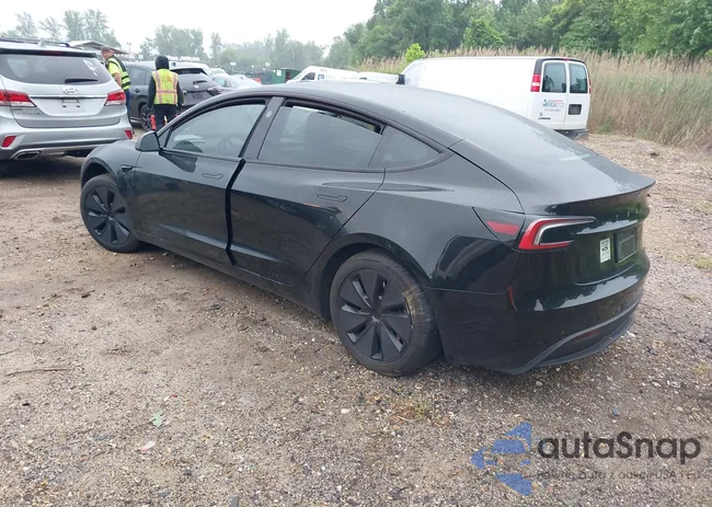 5YJ3E1EB7RF717234: 42257596