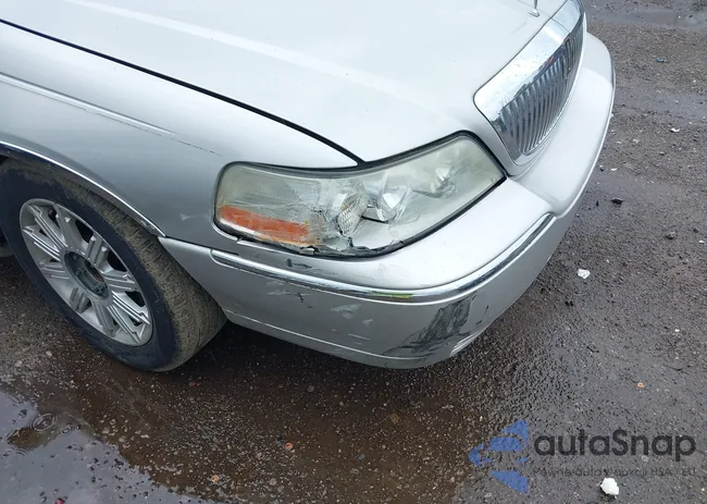 1LNHM82W87Y639418: 42257747