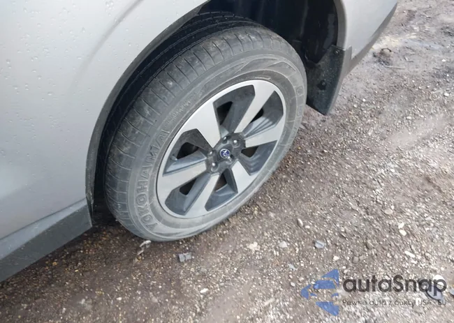 JF2SJABC1JH591883: 42257773