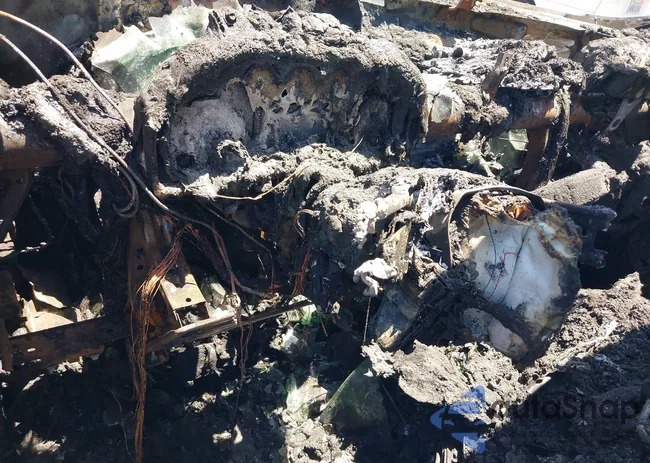 1GCRYDED3LZ170940: 42257796