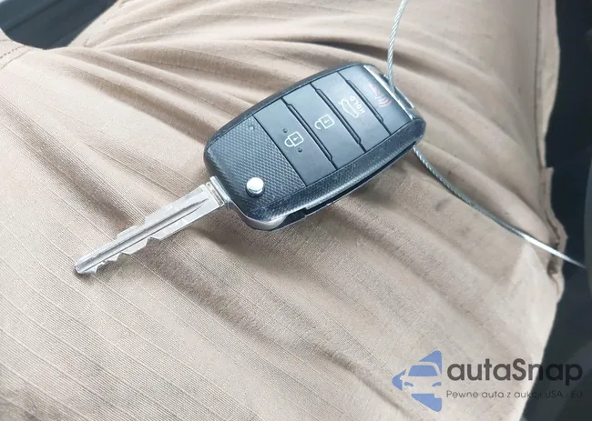 KNAFX4A67G5541315: 42257831