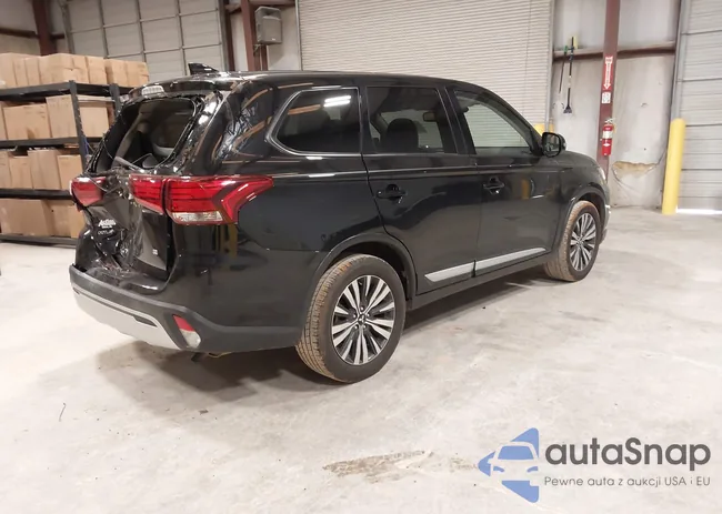 JA4AD3A37LZ024101: 42257015