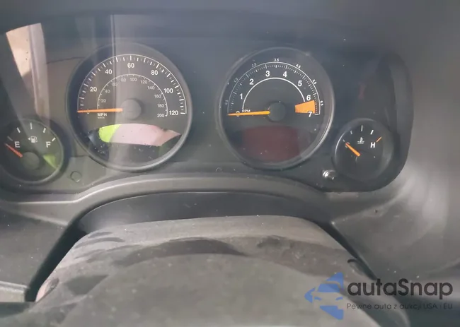 1C4NJDBBXFD437899: 42257079