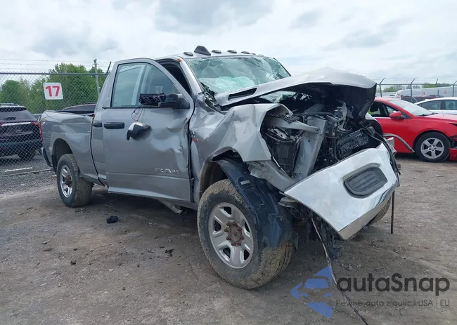 3C6UR5CL3KG554486: 42257107