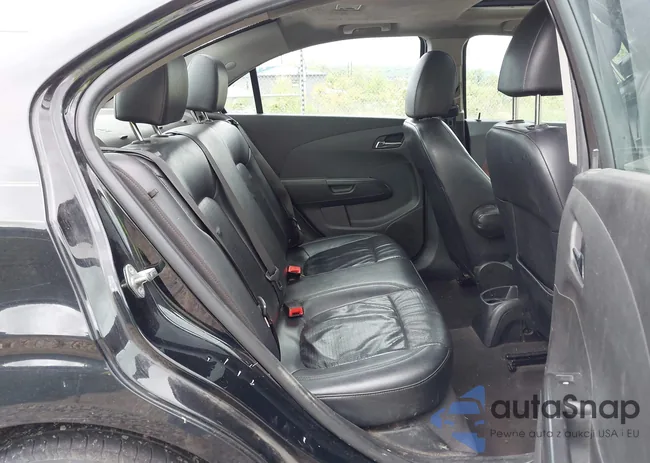 1G1JE5SH9C4175083: 42257341