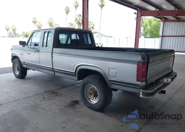 1FTHX26L7GKB43411: 42258434