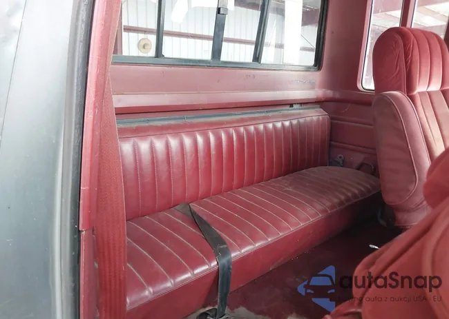 1FTHX26L7GKB43411: 42258434