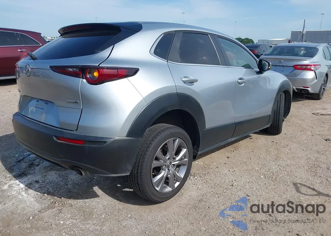 3MVDMABL8MM273045: 42258604