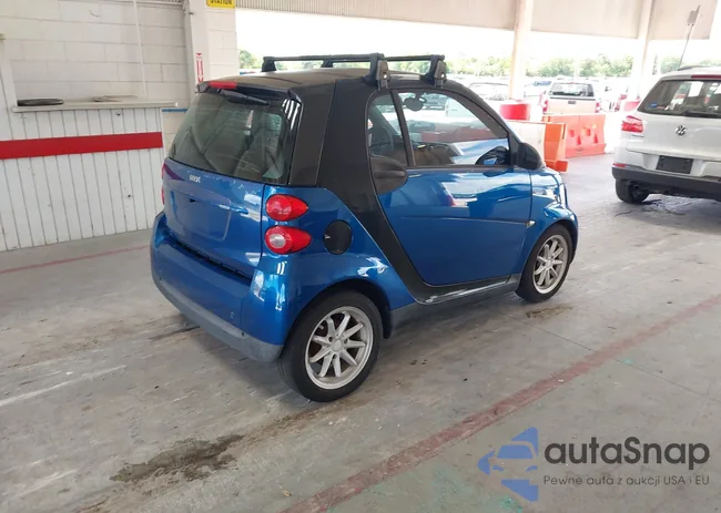 WMEEJ31X28K123879: 42258663