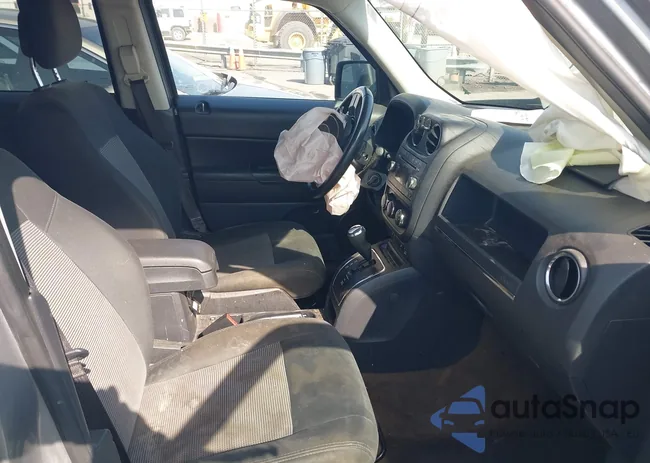 1C4NJRFB2GD714425: 42258753