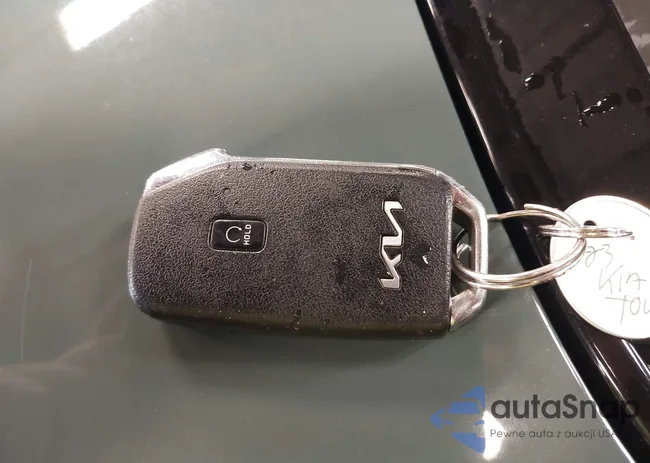 KNDCT3LE9P5045660: 42258930