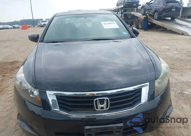 1HGCP2F31AA008515: 42258931