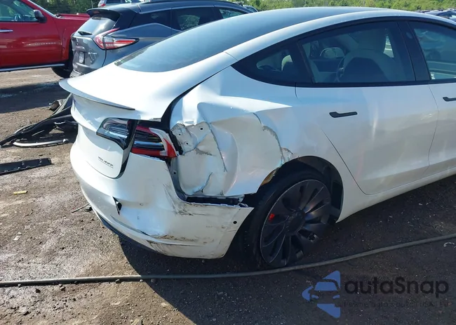 5YJ3E1EC7MF919282: 42258317