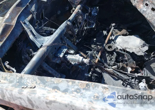 1C3CDZAB8EN147588: 42258328