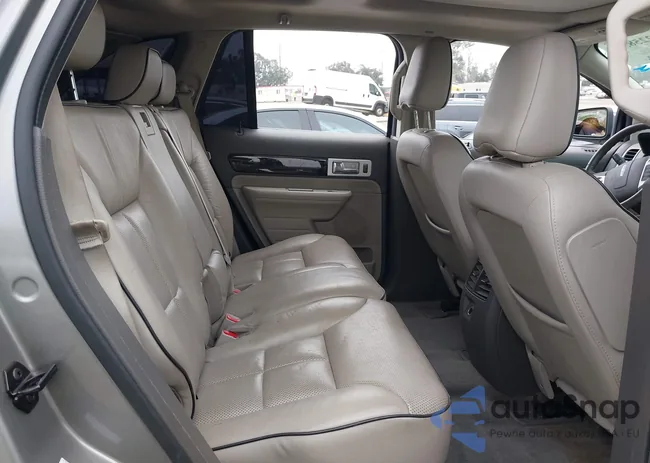 2LMDU88C08BJ36819: 42258334