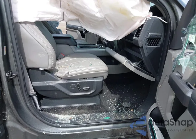 1FTEW1EP6JKD40579: 42259535