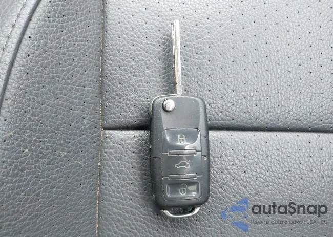 3VWRZ81K79M013704: 42259656