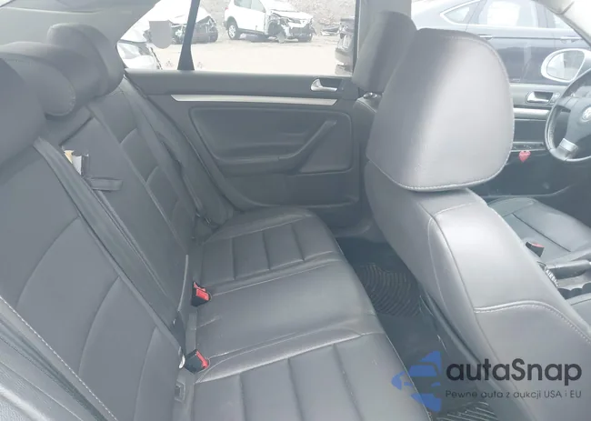 3VWRZ81K79M013704: 42259656