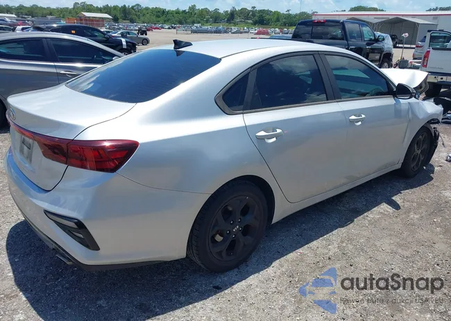 3KPF24AD8KE006880: 42259873