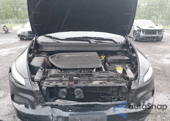 1C4PJMCS6GW221075: 42259107