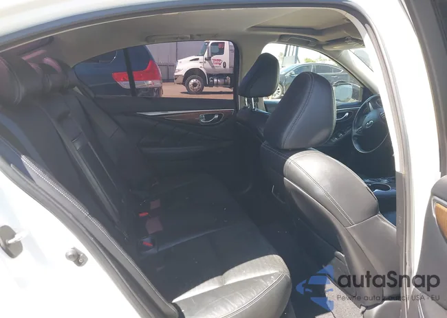 JN1AV7AP3EM690226: 42259111