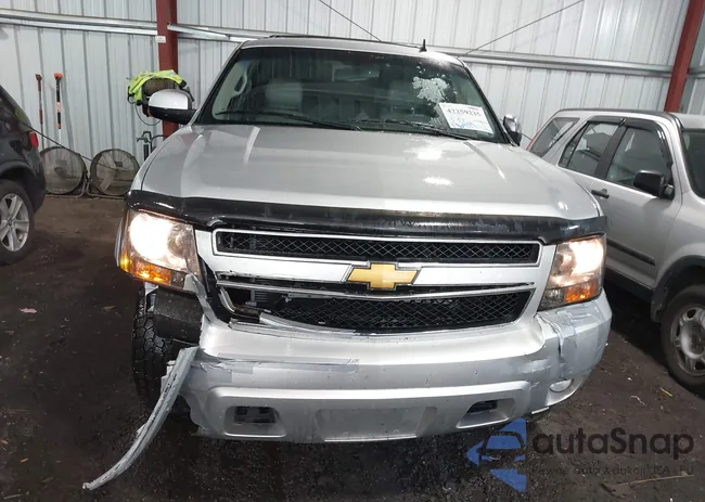 1GNSCBE07ER196081: 42259235