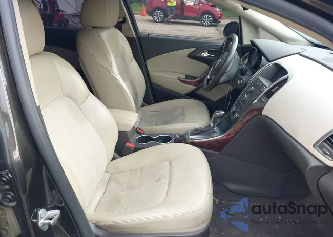 1G4PR5SK3D4178608: 42260416