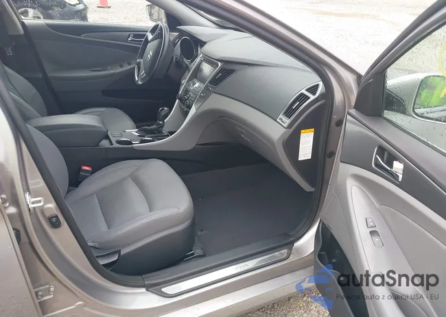 KMHEC4A4XDA100687: 42260662