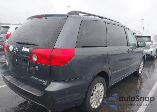 5TDBK22C58S012904: 42260706