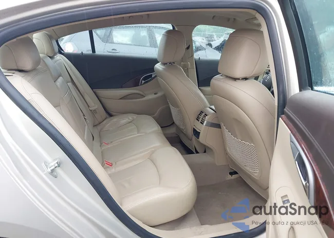 1G4GC5EC2BF154887: 42260873