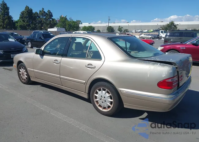 WDBJF65J11B343377: 42261418