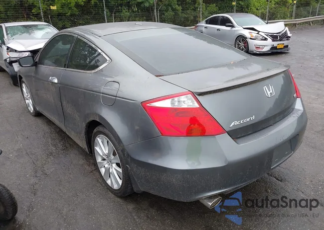 1HGCS22868A015180: 42261510